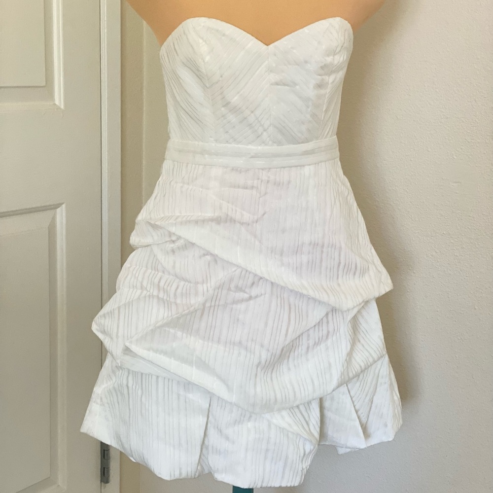 Max & Cleo White Bubble Short Dress